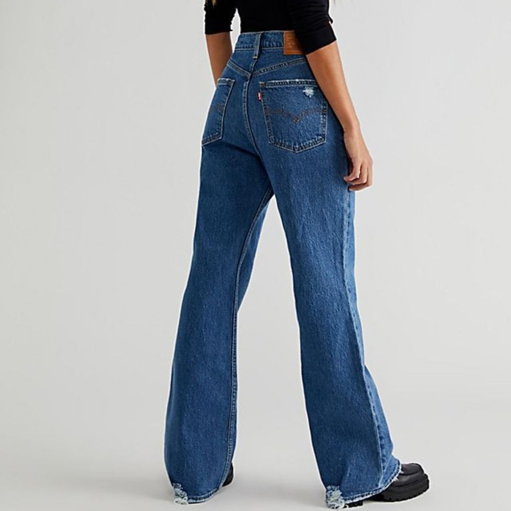 Levi’s 70s Flare Jeans Size 27 Free People